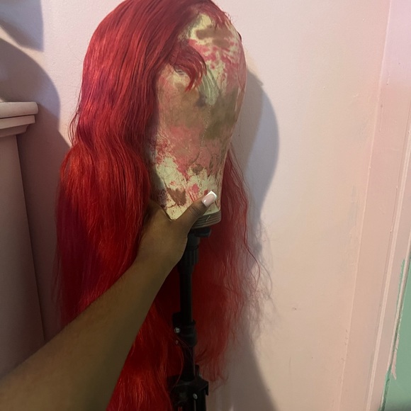 Red wig - Picture 5 of 6